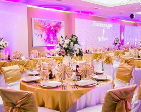 Магично място край Пловдив стана магнит за влюбените двойки СНИМКИ