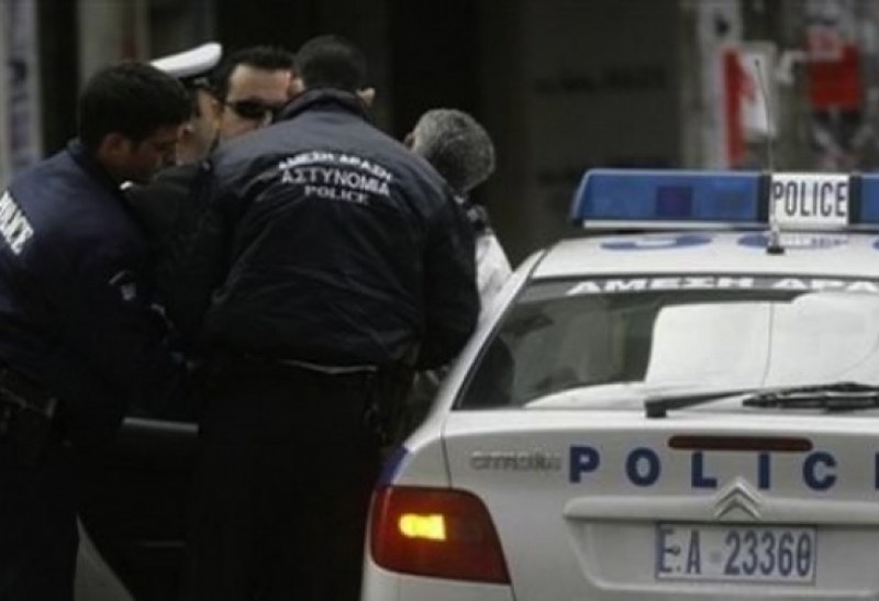 80-годишен гръцки свещеник направи опит да блудства с 11-годишно българче