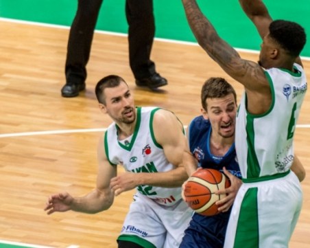 Академик Бултекс 99 ще играе за бронзовите медали