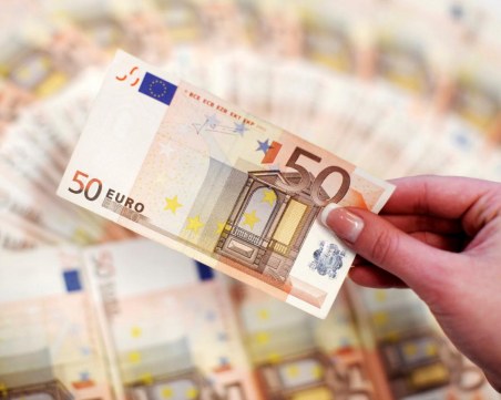 Трите най-бедни държави от ЕС искат да приемат еврото