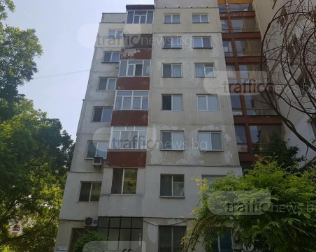 Забравен котлон запали тераса в центъра на Пловдив СНИМКИ