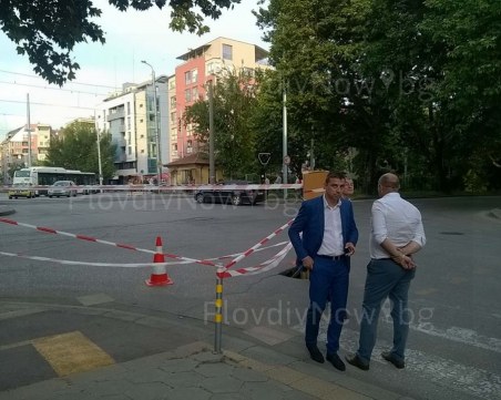 Пропадна асфалтът на пловдивско кръстовище, опасност дебне минувачите