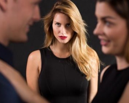 Защо се влюбваме в женени мъже?