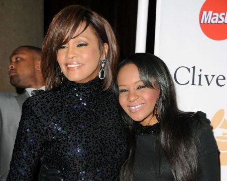 Мистерията продължава: Кой уби Уитни Хюстън и дъщеря й?