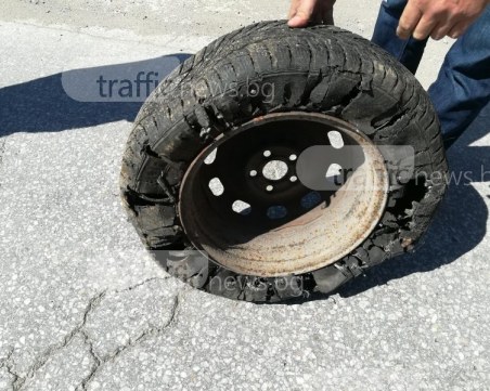 Опел осъмна с нарязани гуми в Кършияка