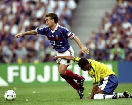 Платини призна за манипулации на световното във Франция