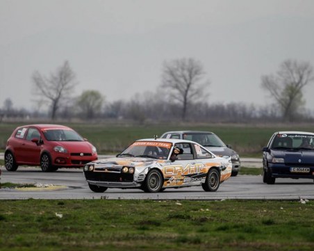 Шампионатът по “Ендуранс“ стартира на писта “Дракон“