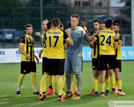 Ботев взе трима юноши за мача с Лудогорец