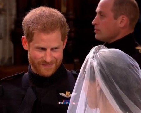 Казаха си “Да“! Принц Хари и Меган се врекоха във вечна вярност НА ЖИВО