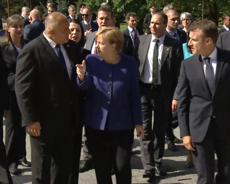 Лиляна Павлова след срещата с Макрон и Меркел: Казахме си някои неща 