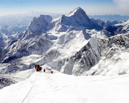 Трагедия на Еверест! Македонски алпинист загина над лагер 3