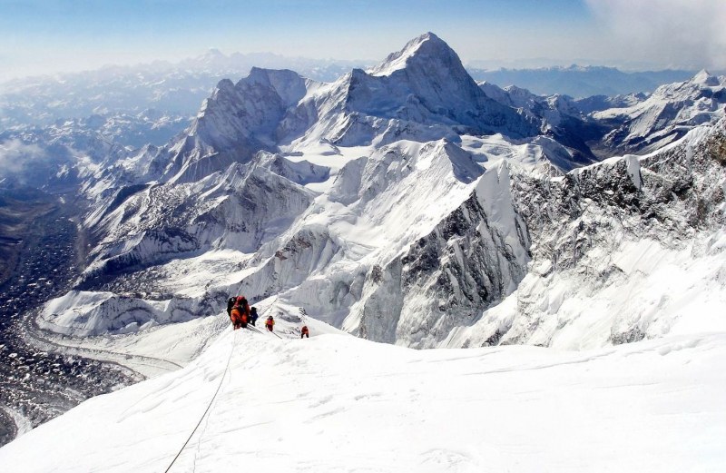 Трагедия на Еверест! Македонски алпинист загина над лагер 3