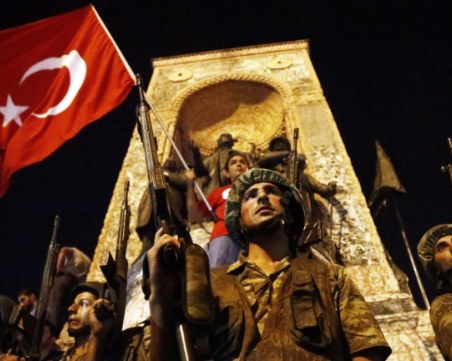 104 доживотни присъди за преврата в Турция