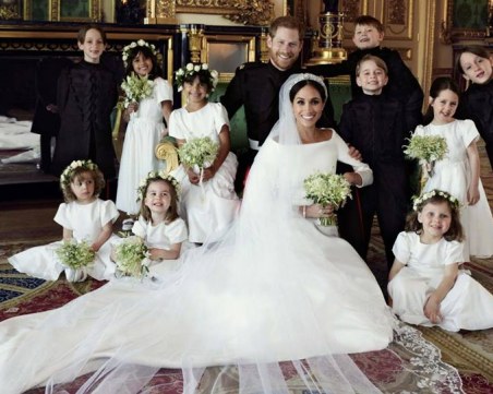 Ето ги първите официални портрети на принц Хари и Меган като семейство СНИМКИ