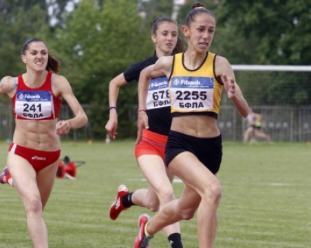 Казусът с детето чудо Лили Георгиева зацикли в омагьосан кръг