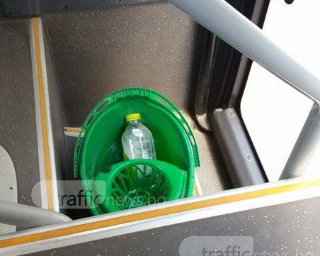 Шофьор на автобус №37 отказва да отваря задна врата по... хигиенични причини СНИМКИ