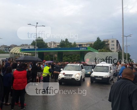 Празнувай, но се контролирай! МВР пусна ВИДЕО с препоръки към абитуриентите