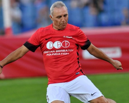 Стоичков с шокиращо разкритие - искал да избяга от България