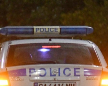 Жена блъсна приятеля си по време на вечеря върху... нож