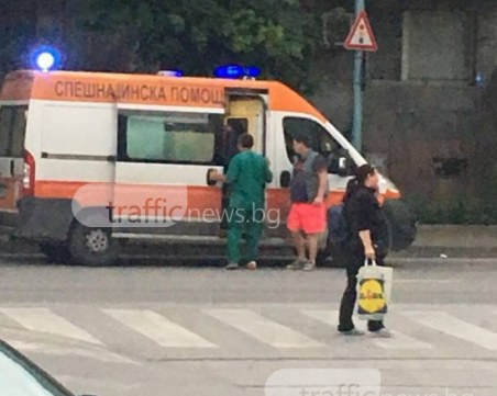 Кола помете възрастна пешеходка на Източен, в болница е