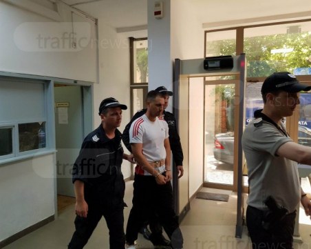 Полицаят Добромир се заканил на Ангел: Ще те убия...