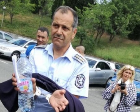 Прокуратурата: Началникът на КАТ е взимал подкупи за бърза регистрация на коли