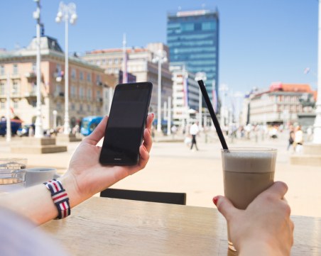 Решили сте да организирате пътешествието си сам? Изтеглете тези 4 приложения на телефона си