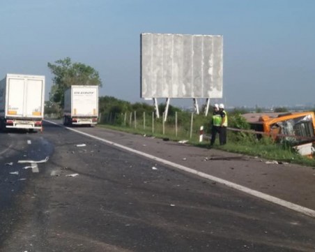 Турски тир е предизвикал мелето на АМ Тракия, 12 души са пострадали СНИМКИ и ВИДЕО