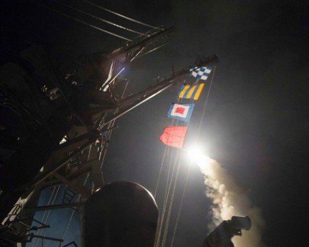 Коалицията на САЩ удари Сирия по въздух