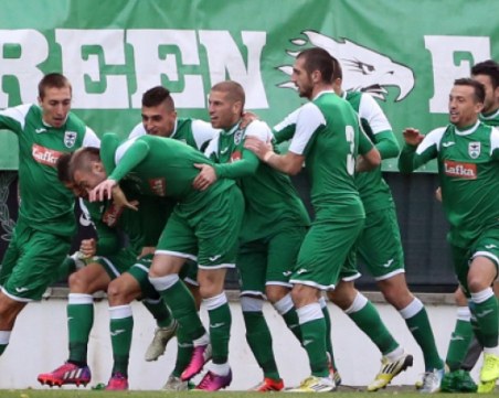 Пълен абсурд! Феновете на Пирин искат да местят отбора в Македония