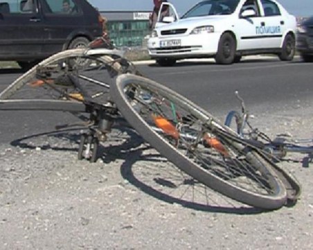 21-годишна шофьорка блъсна велосипедистка! Жената е починала в болница