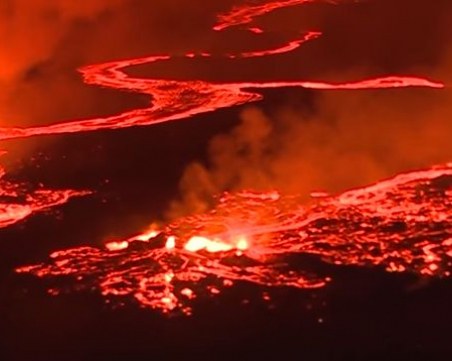 Кървавочервени потоци продължават да бълват на приказните Хаваи ВИДЕО