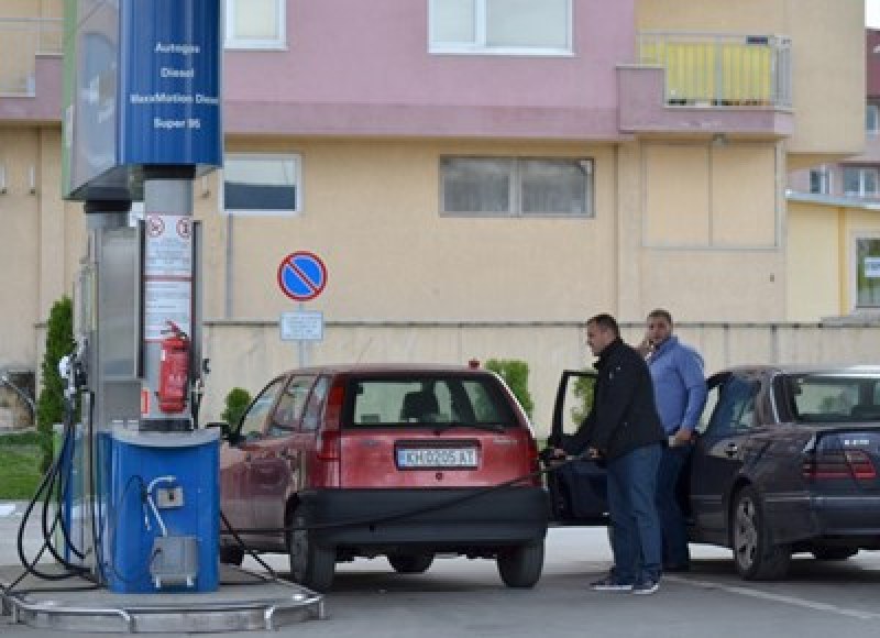 Драстично скачат цените на горивата в Гърция