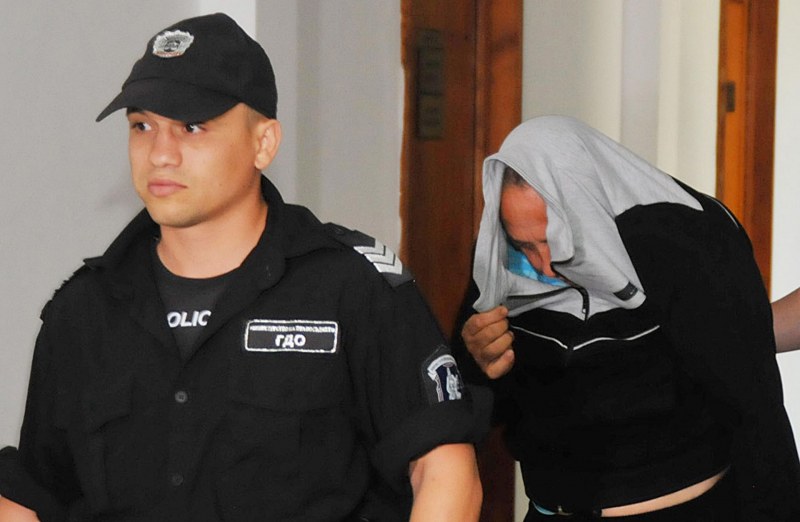 Мъжът, опита да убие бившата си и да се простреля в главата, не помнил нищо