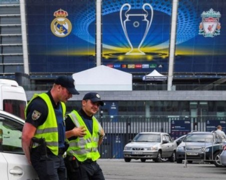 Отцепиха пет метростанции заради бомбена заплаха преди големия финал на Шампионска лига