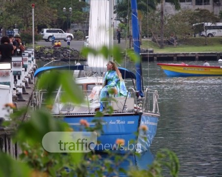 Две пловдивчанки се сблъскаха на плажа с... Бионсе! Ама истинската! СНИМКИ