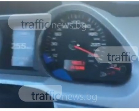 Джигит получи 3 акта и белезници след полицейска гонка