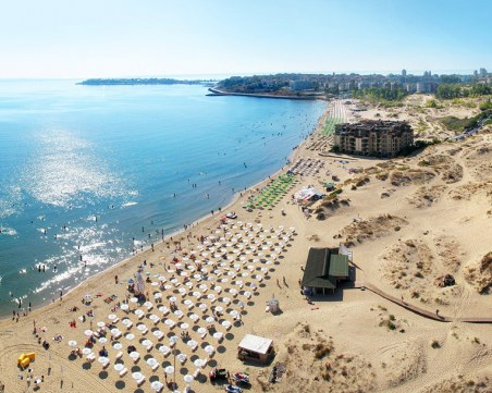 Няма кой да работи на морето - над 2700 свободни места в Бургаско