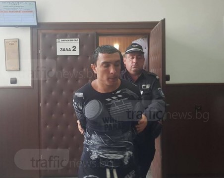 Синбад не признава убийството преди четиринайсет години, семейството иска 100 бона кръвнина СНИМКИ