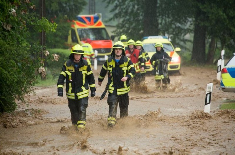 Опустошителни бури в Германия, има пострадали