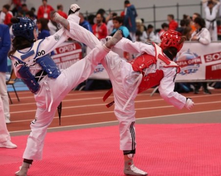 Над 1200 таекуондисти от 4 континента се събират в Пловдив