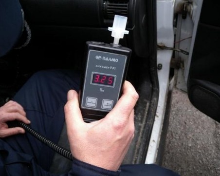 Спипаха мъртвопиян и без книжка пред Новотела, шофирал с над 3 промила