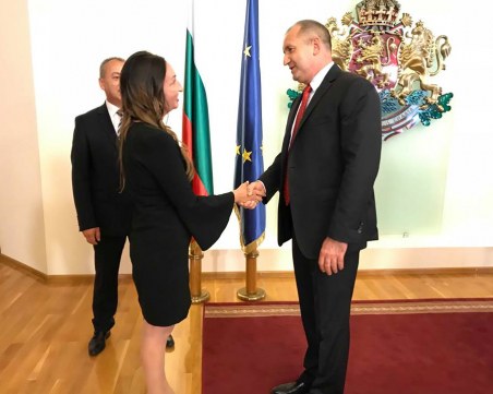 Президентът Радев със специална благодарност към пловдивска компания СНИМКИ