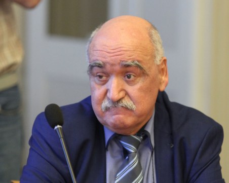 Шефът на НЗОК подаде оставка