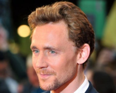 Анджелина прежали Брад Пит! Среща се с 37-годишен красавец, звезда от “Отмъстителите“?