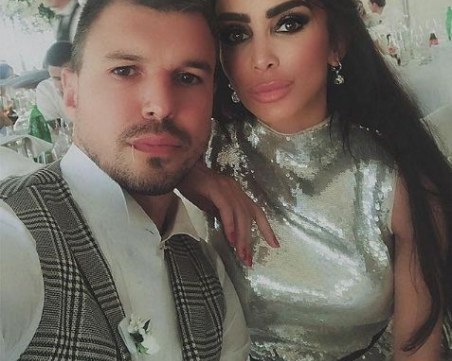 Божинов и Биляна Дол се щракнаха със звезда на Челси на плажа в Дубай СНИМКИ