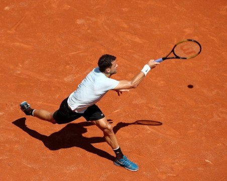 Испански ветеран спря уморения Гришо на Ролан Гарос