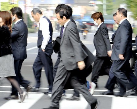 Страната, в която се работи над 60 часа седмично, а отпуската е едва 10 дни