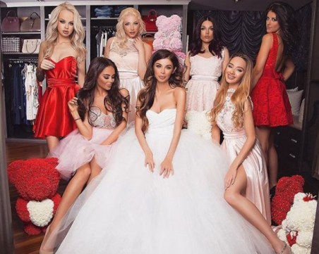 Мегз надяна булчинска рокля, Сузанита го раздава шаферка СНИМКИ