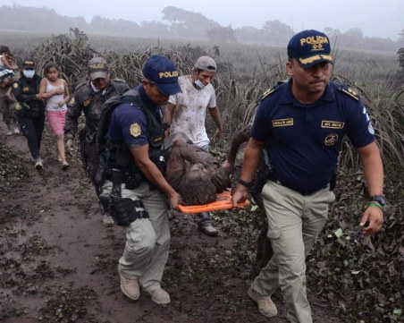 Обявяват тридневен траур в памет на загиналите в Гватемала